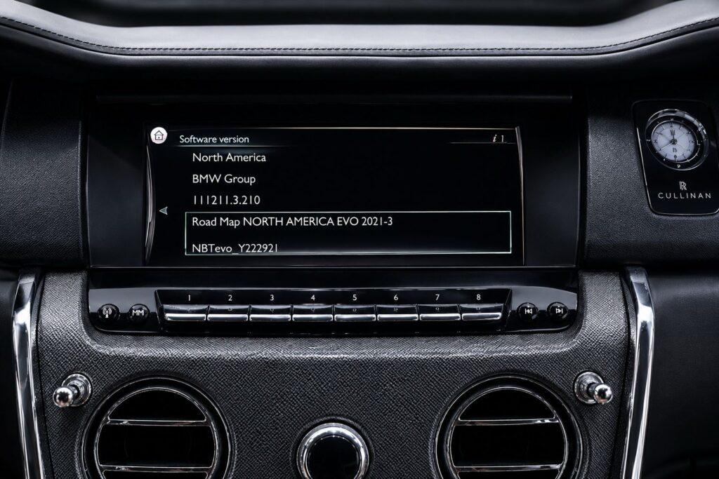 Rolls-Royce Cullinan software version showing North America EVO 2021-3 before GCC conversion