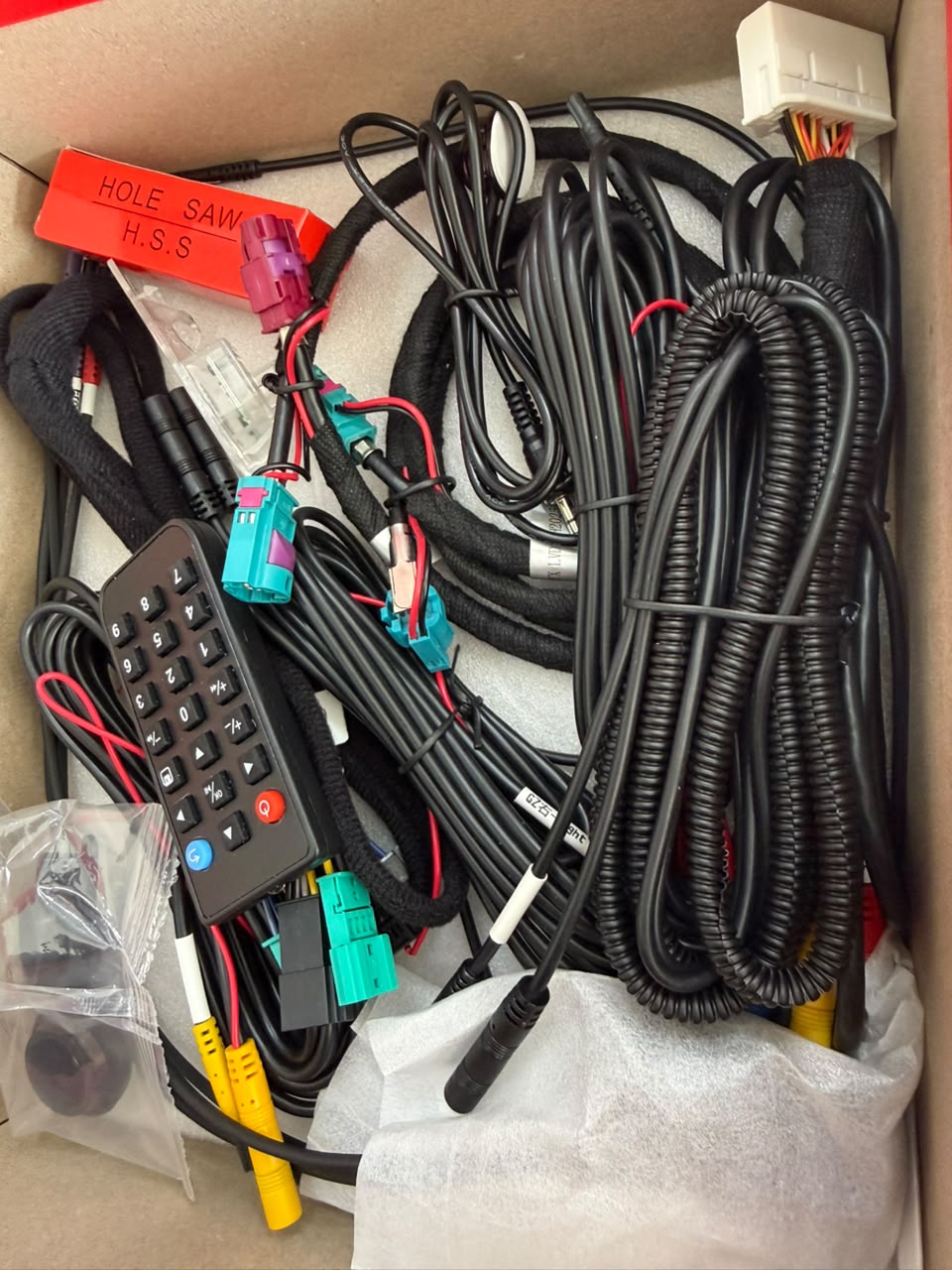 BMW 360 camera kit accessories in box including four cameras, wiring harnesses, LVDS cable and remote control